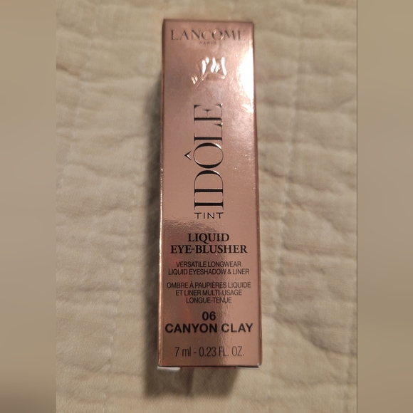 Lancôme Idole Tint Liquid Eye-Blusher in Canyon Clay - Picture 1 of 3